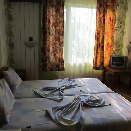 New Worker - Wo Za Diman Gæstehus