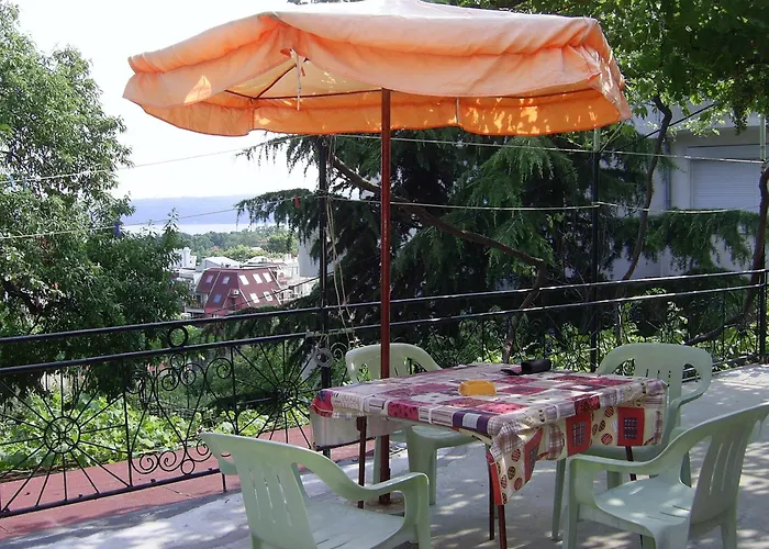 New Worker - Wo Za Diman 招待所 2*