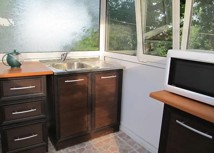 New Worker - Wo Za Diman 招待所 2*