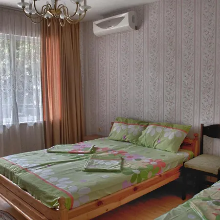 за гости жана 2* Varna