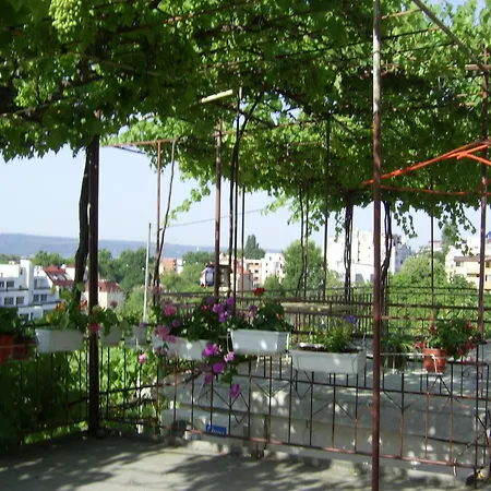 за гости жана 2* Varna