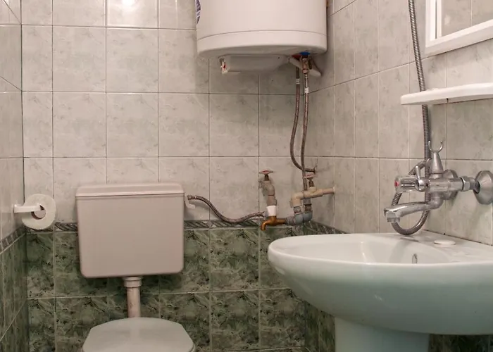 New Worker - Wo Za Diman Affittacamere 2*